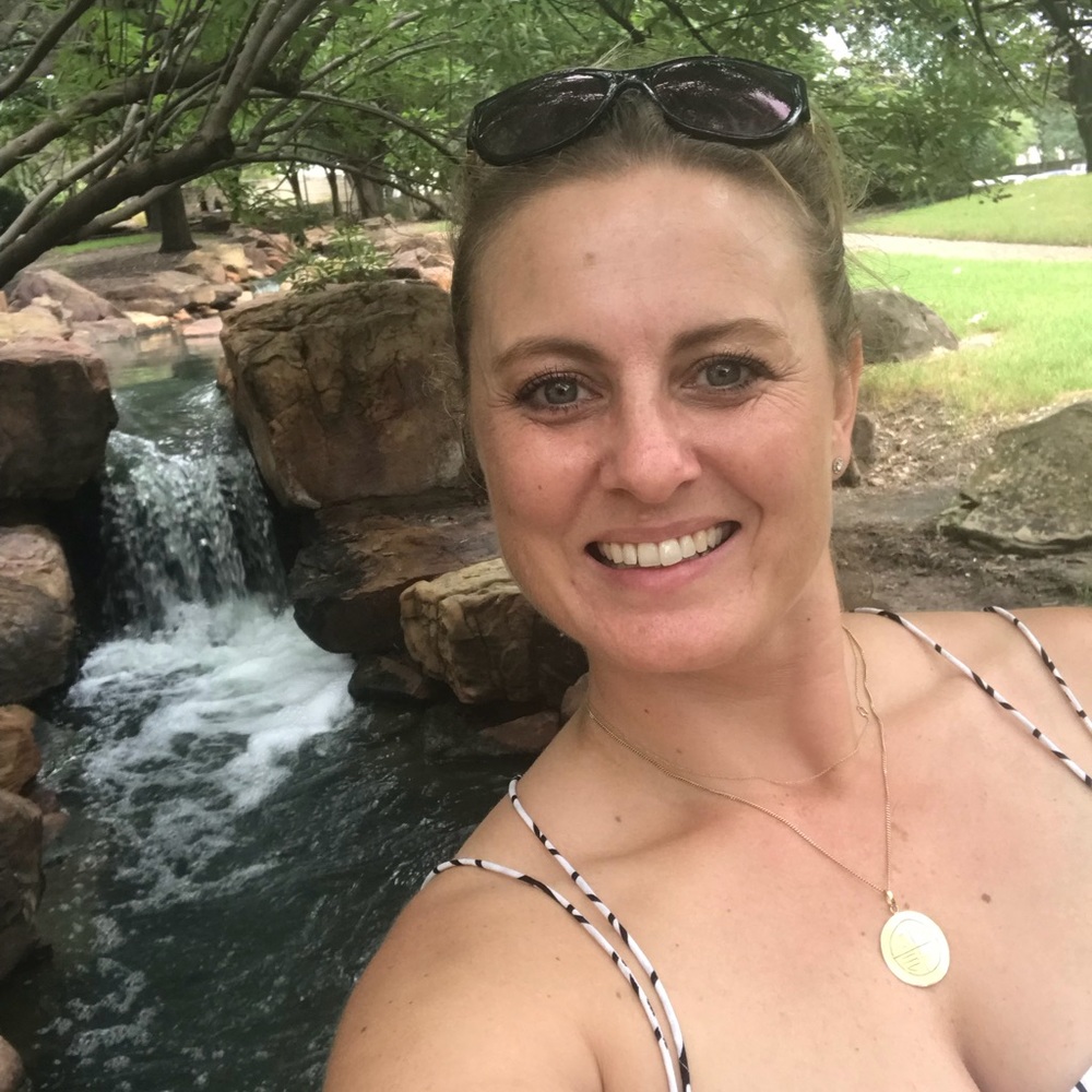 Meet your Posher, Genevieve